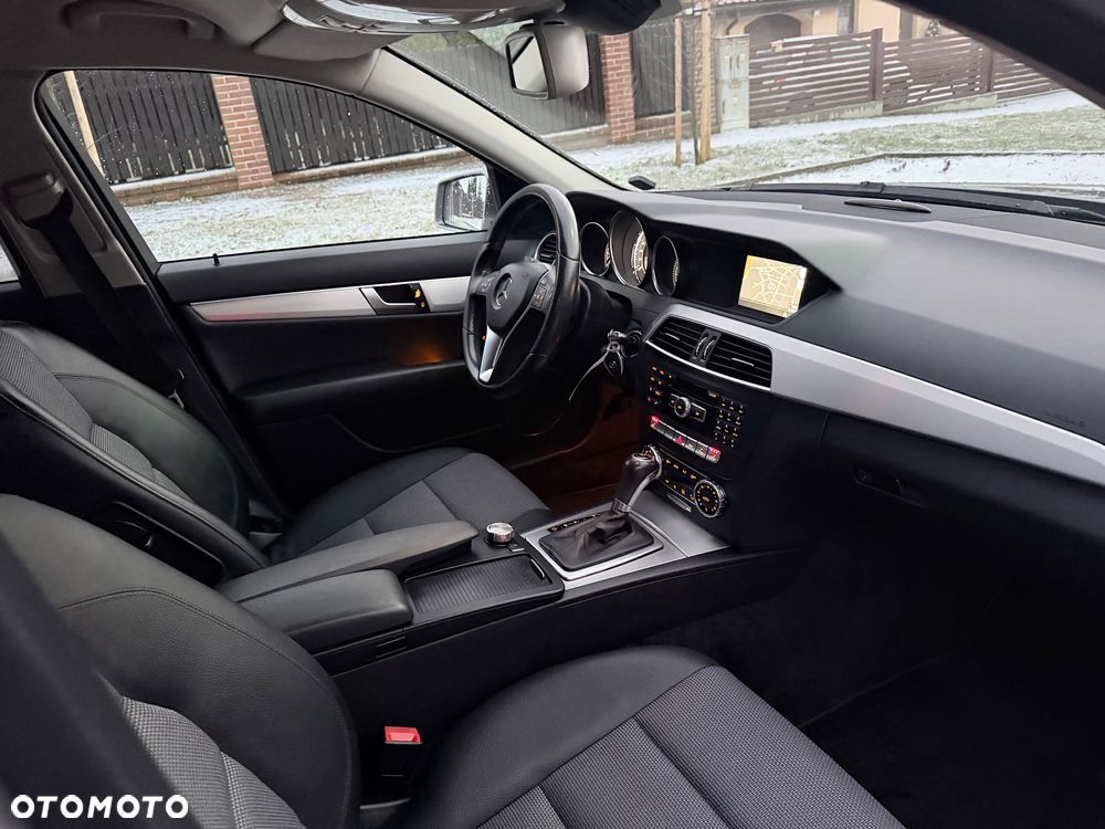 Mercedes-Benz Klasa C - 25