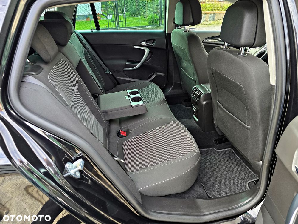 Opel Insignia 2.0 CDTI automatik Business Edition - 34
