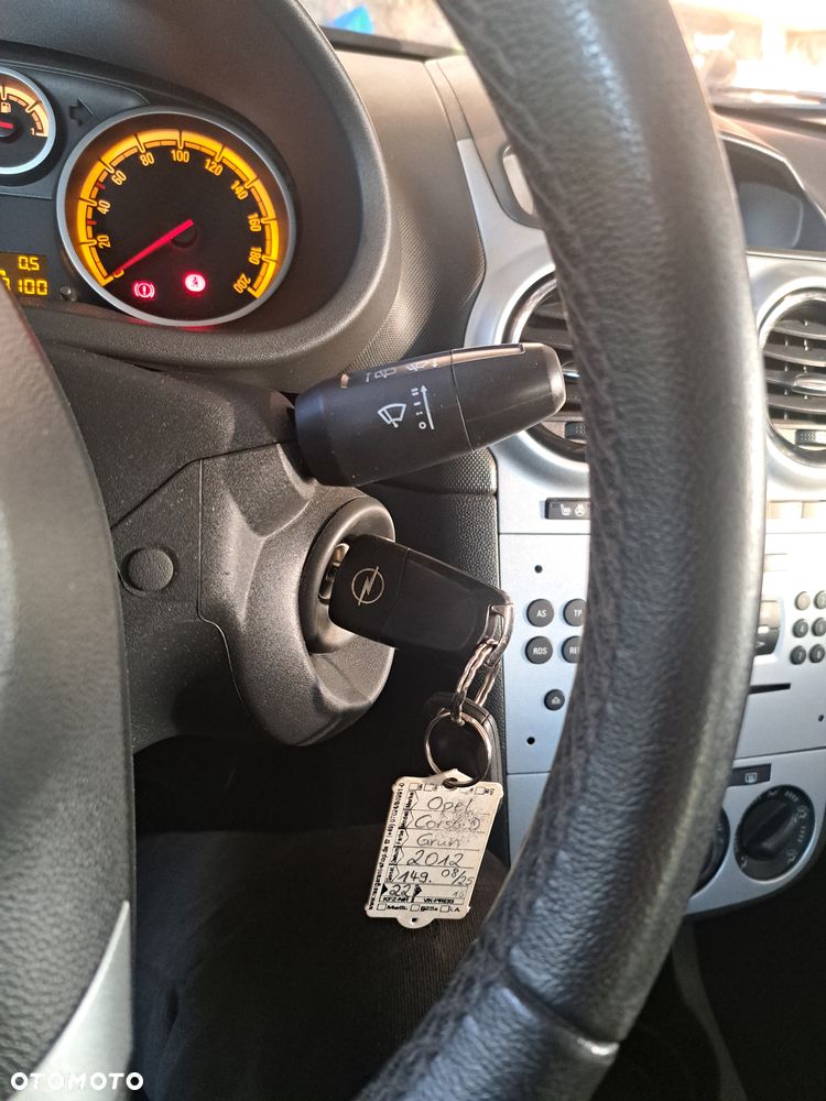 Opel Corsa - 25