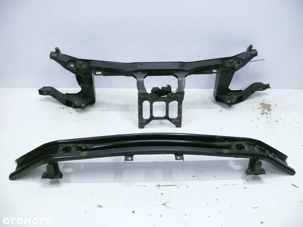 PAS PRZEDNI BELKA MERCEDES V-KLASA W447 2014