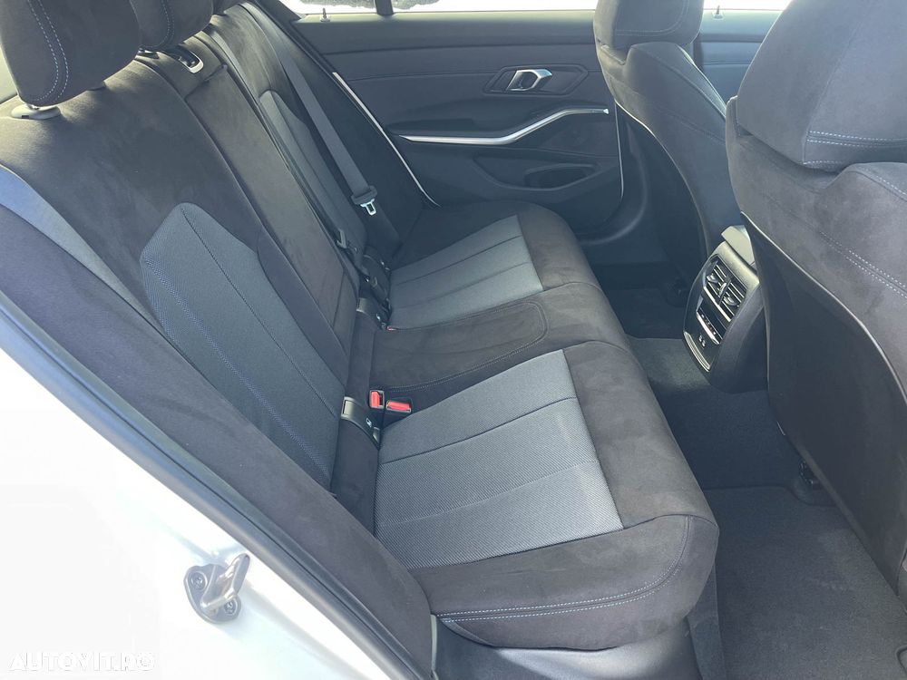 BMW Seria 3 320d xDrive AT MHEV - 7