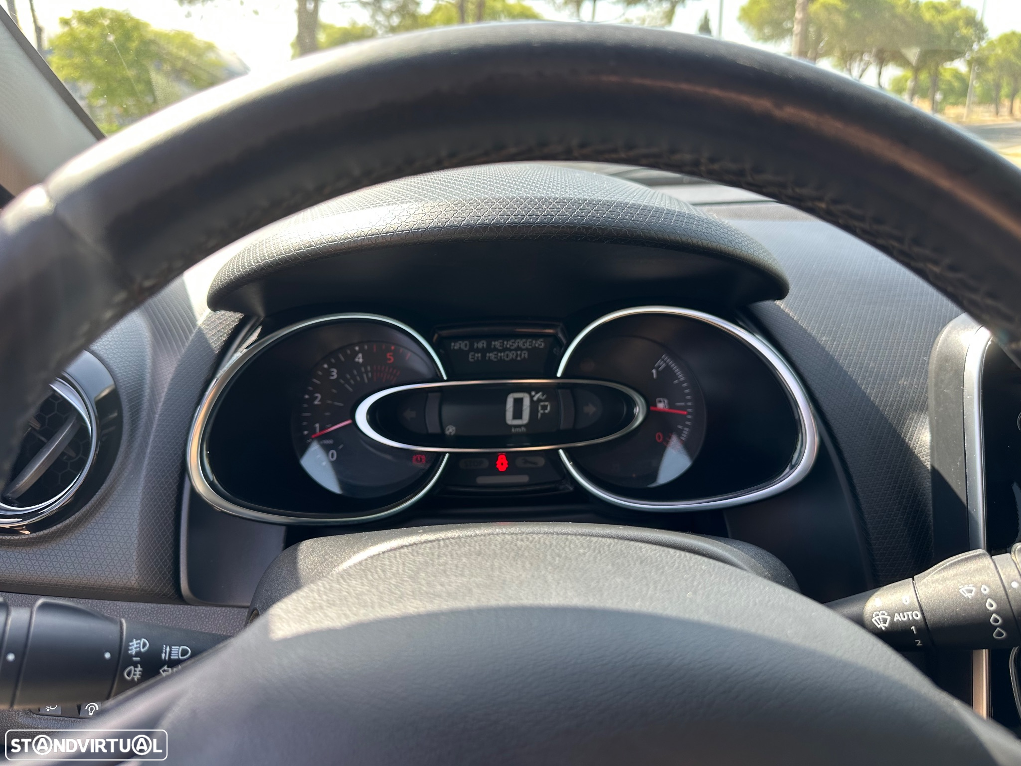 Renault Clio Sport Tourer (Energy) dCi 90 Start & Stop EDC INTENS - 11