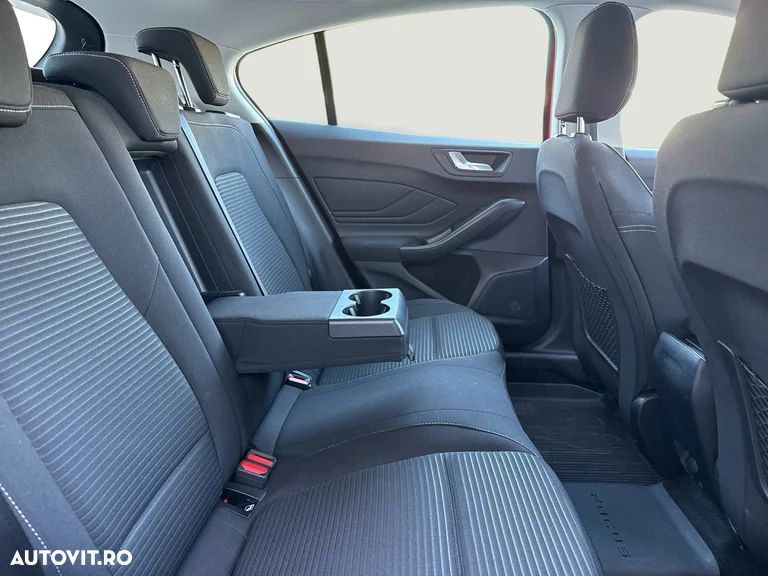 Ford Focus - 14