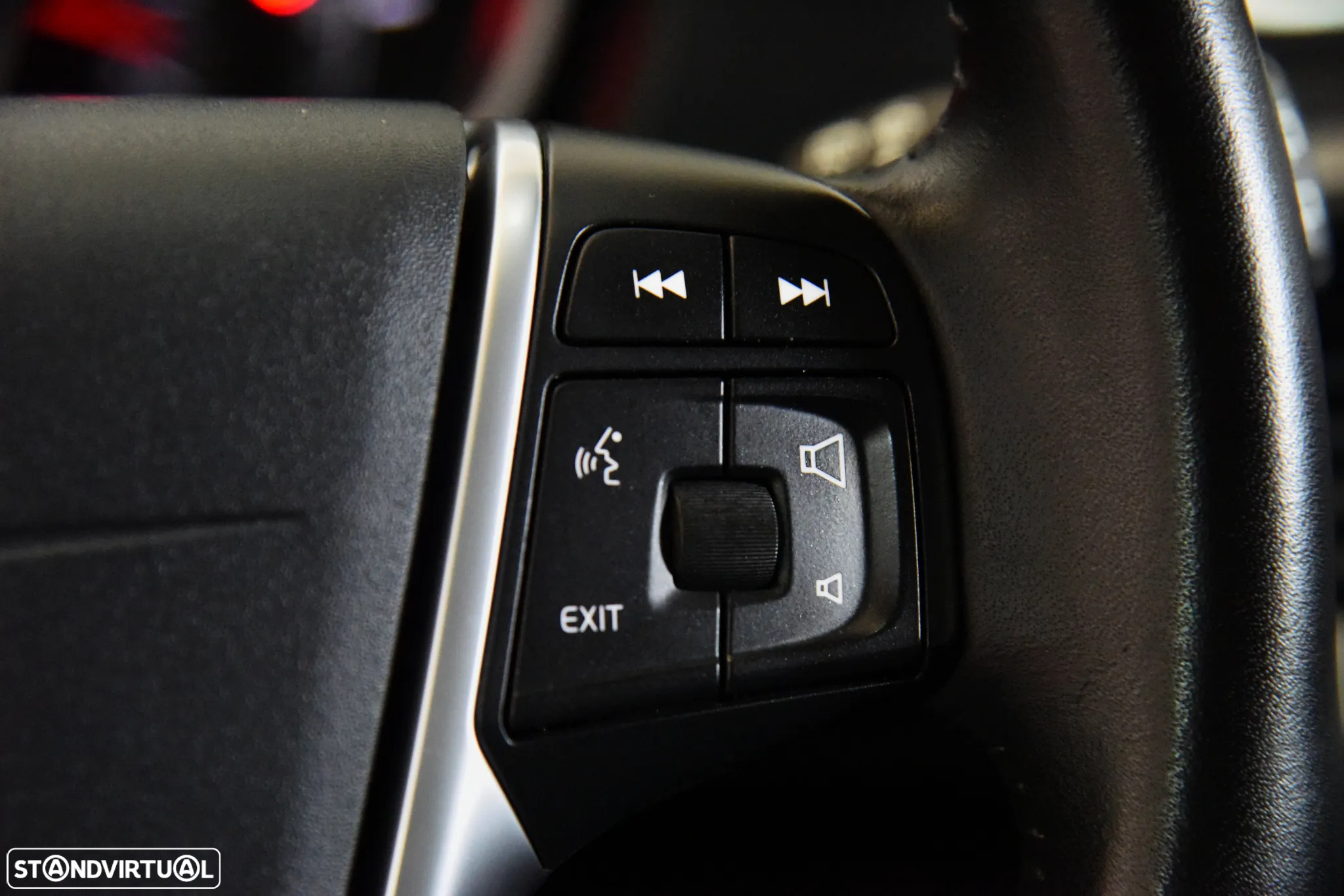 Volvo V40 2.0 D3 Momentum - 20