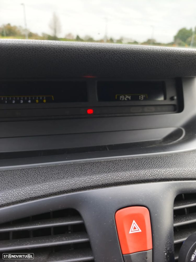 Renault Scénic 1.5 dCi Dynamique S - 7