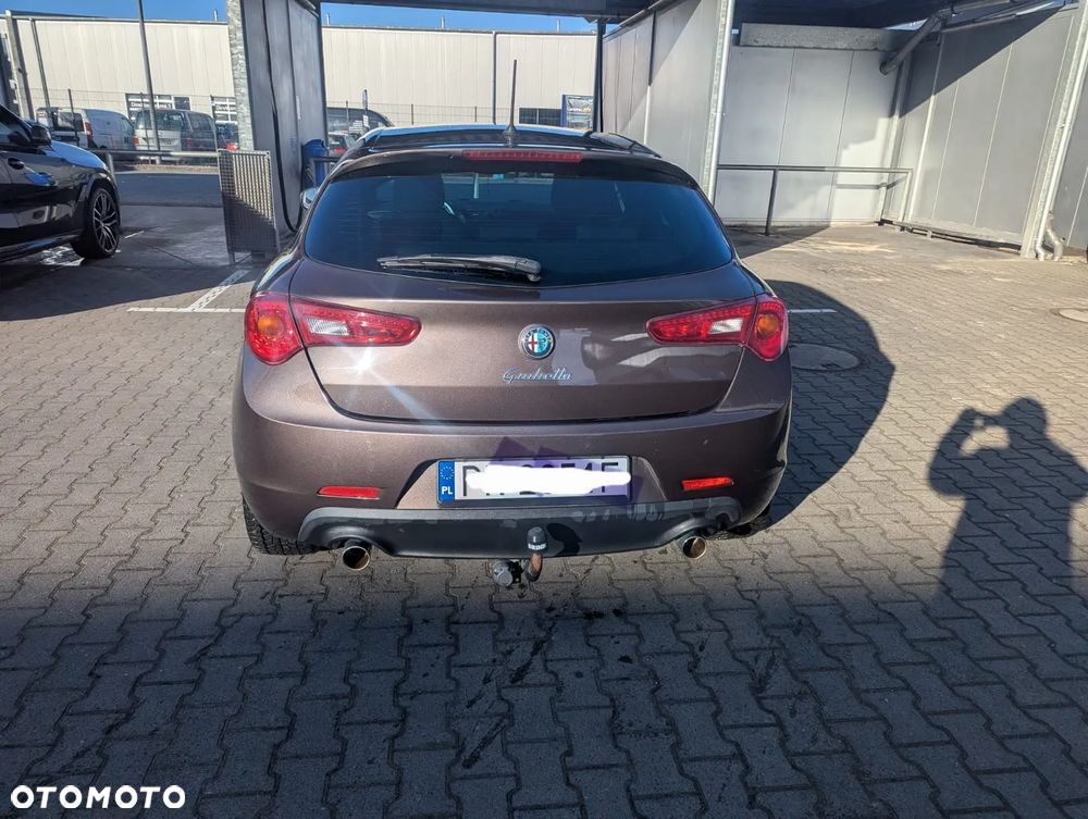 Alfa Romeo Giulietta 2.0 JTDM Distinctive - 2