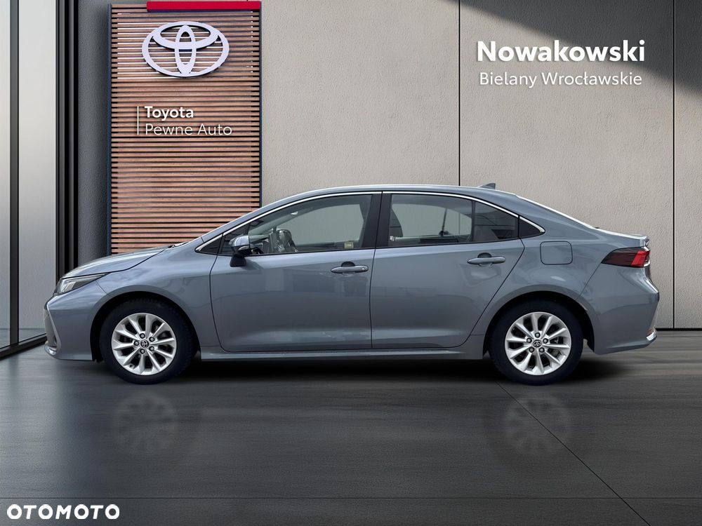 Toyota Corolla - 4