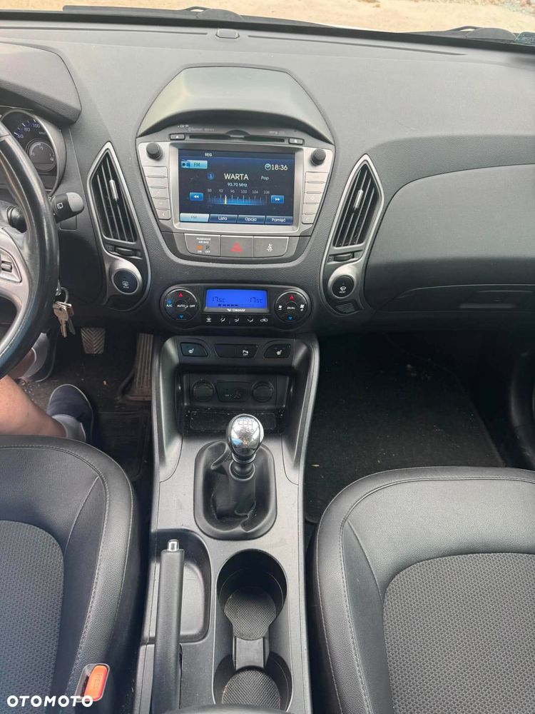 Hyundai ix35 - 11