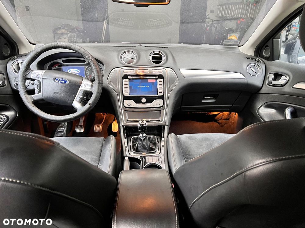 Ford Mondeo Turnier 2.0 TDCi Titanium - 15