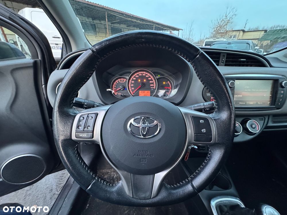 Toyota Yaris - 13