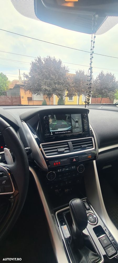 Mitsubishi Eclipse-Cross 1.5-litre 16-valve DOHC MIVEC 4X4 Instyle+ Aut. - 12