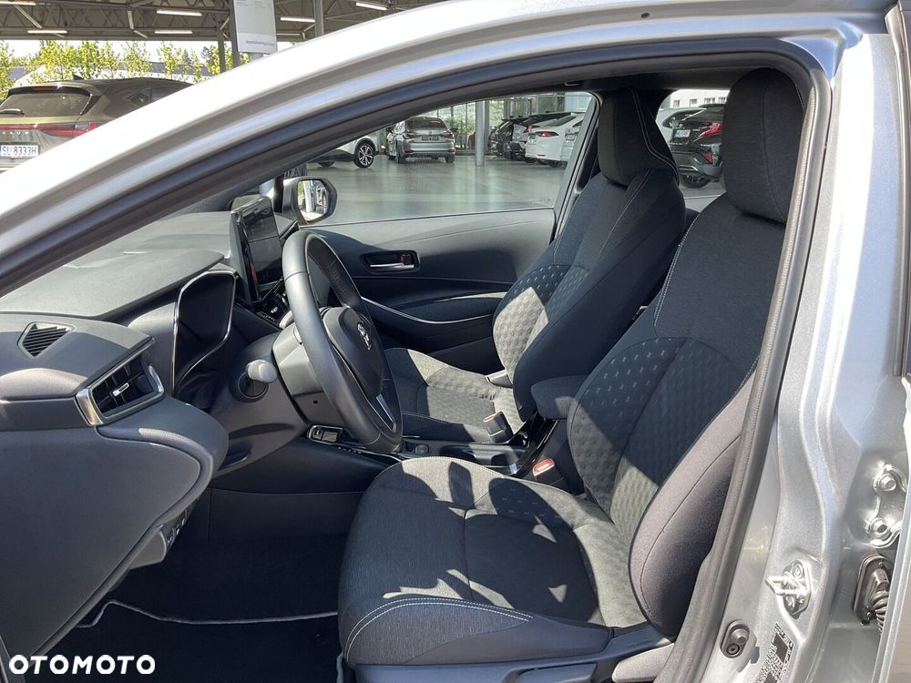 Toyota Corolla - 4