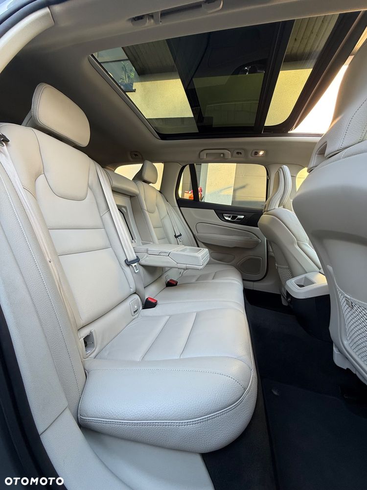 Volvo V60 D3 Geartronic Momentum Pro - 29
