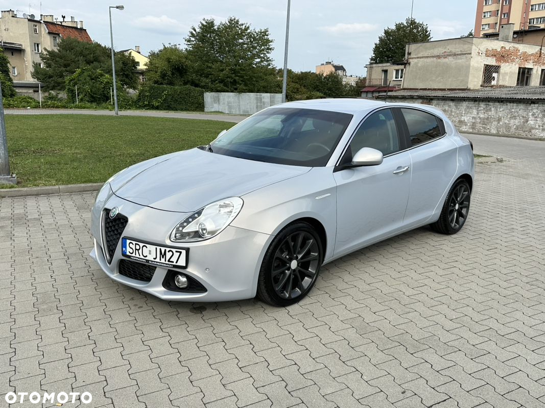 Alfa Romeo Giulietta 2.0 JTDM Distinctive - 4