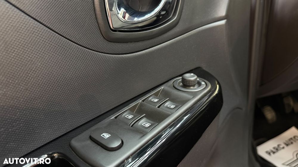 Renault Captur - 24