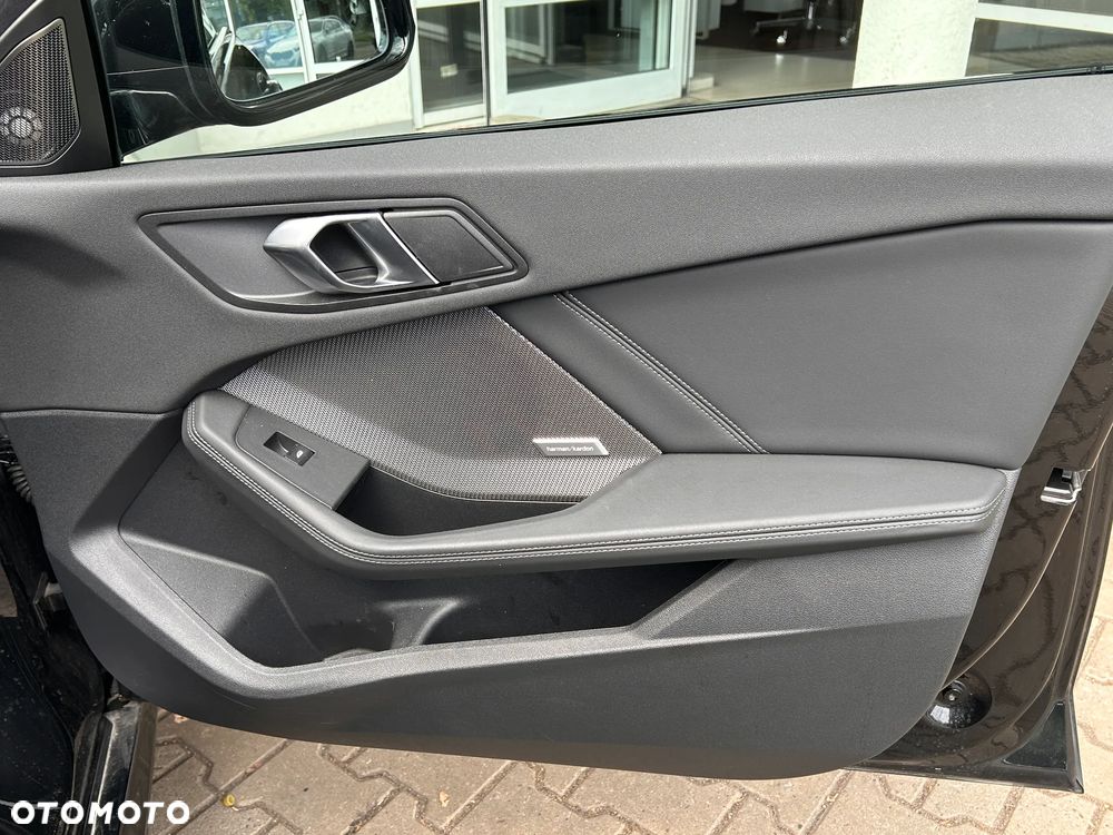 BMW Seria 2 220d mHEV - 22