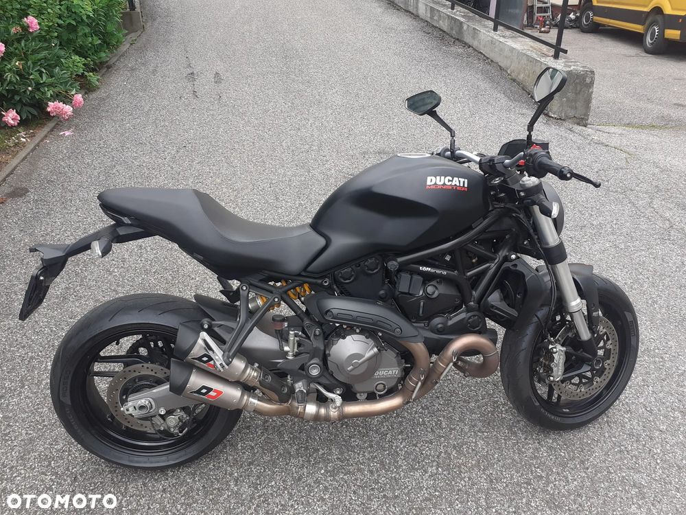 Ducati Monster - 24