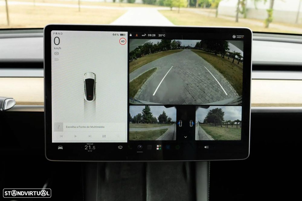 Tesla Model Y Long Range Dual Motor AWD - 14