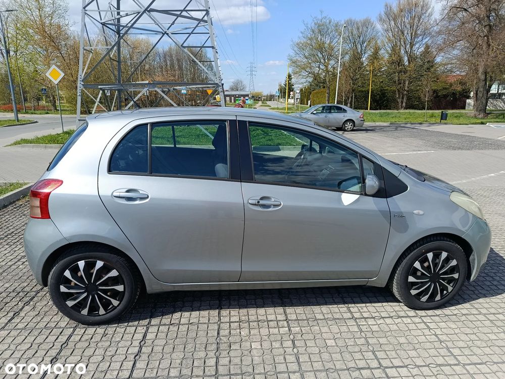 Toyota Yaris - 5