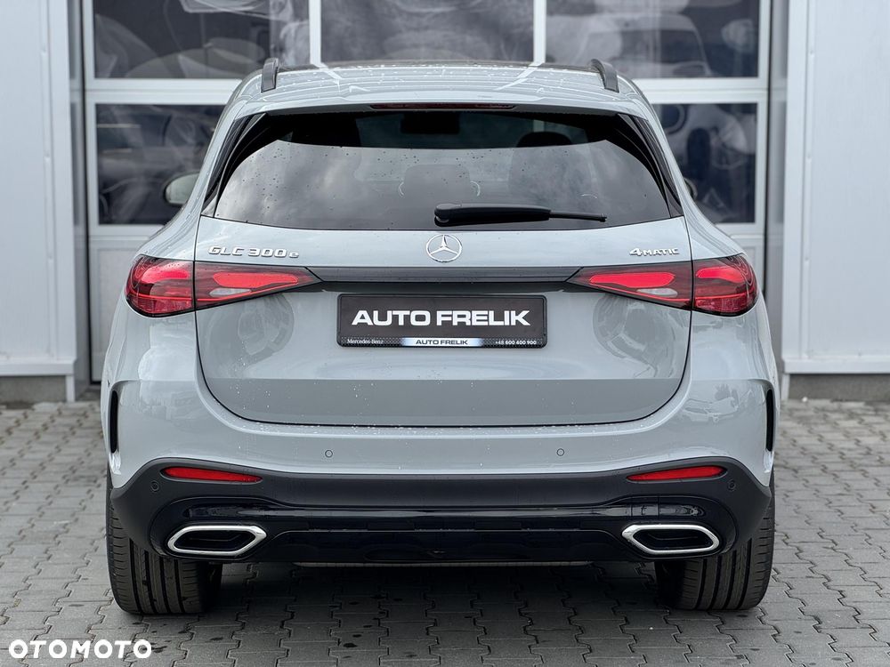 Mercedes-Benz GLC 300 e 4-Matic AMG Line - 9