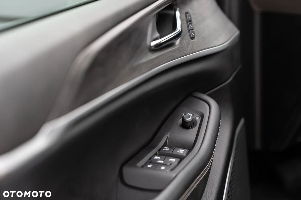 Jeep Grand Cherokee ver-2-0-4xe-phev-limited - 15