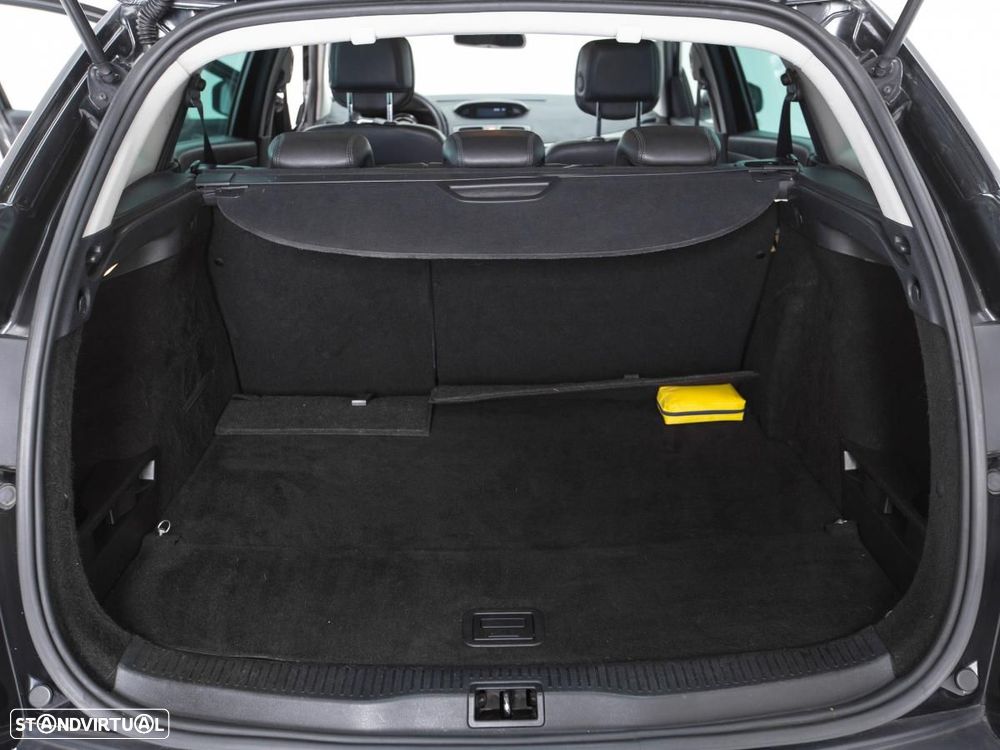 Renault Mégane Sport Tourer - 12