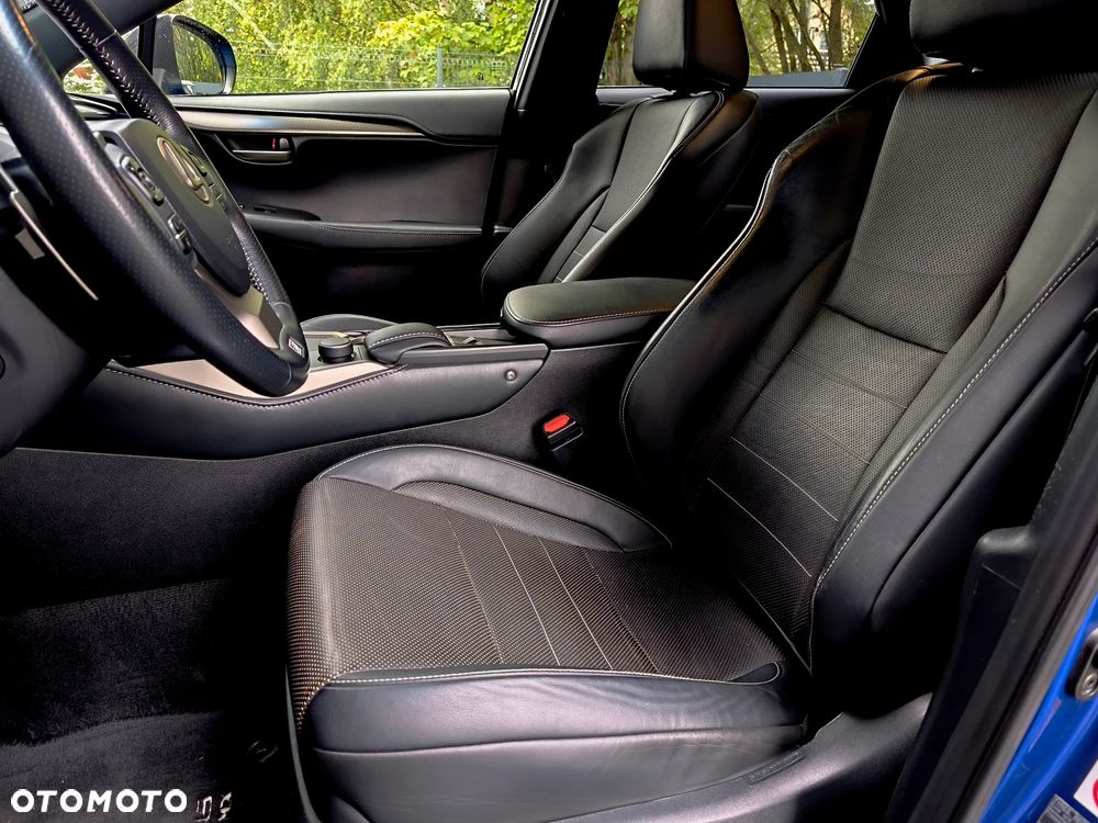 Lexus NX 300h E-FOUR F SPORT - 8