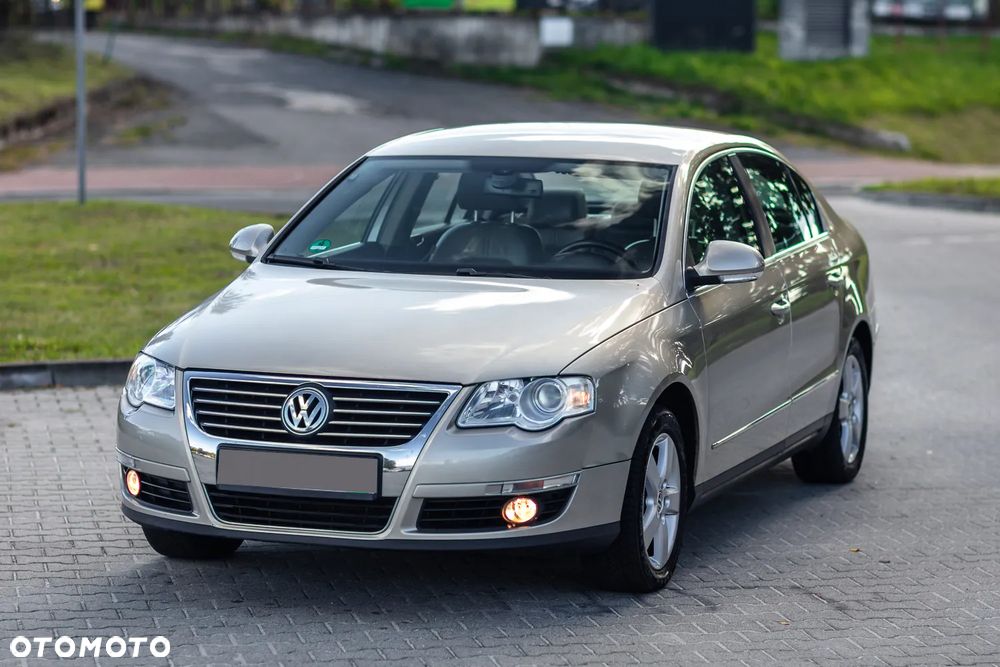 Volkswagen Passat 2.0 FSI Automatik Highline - 9