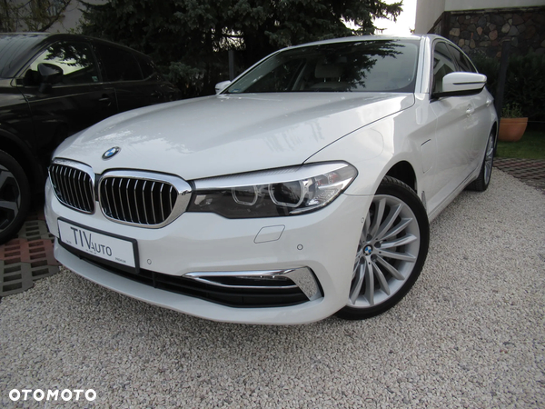 BMW Seria 5 530e iPerformance xDrive Luxury Line sport