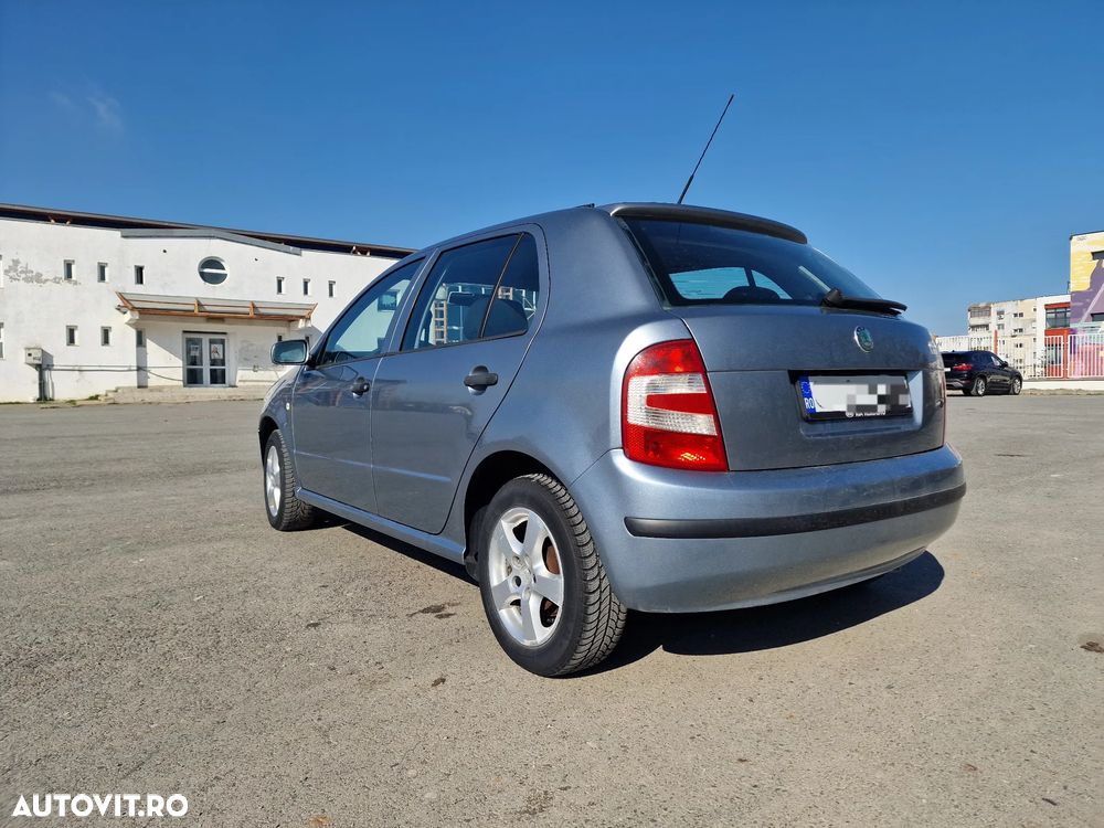 Skoda Fabia - 10