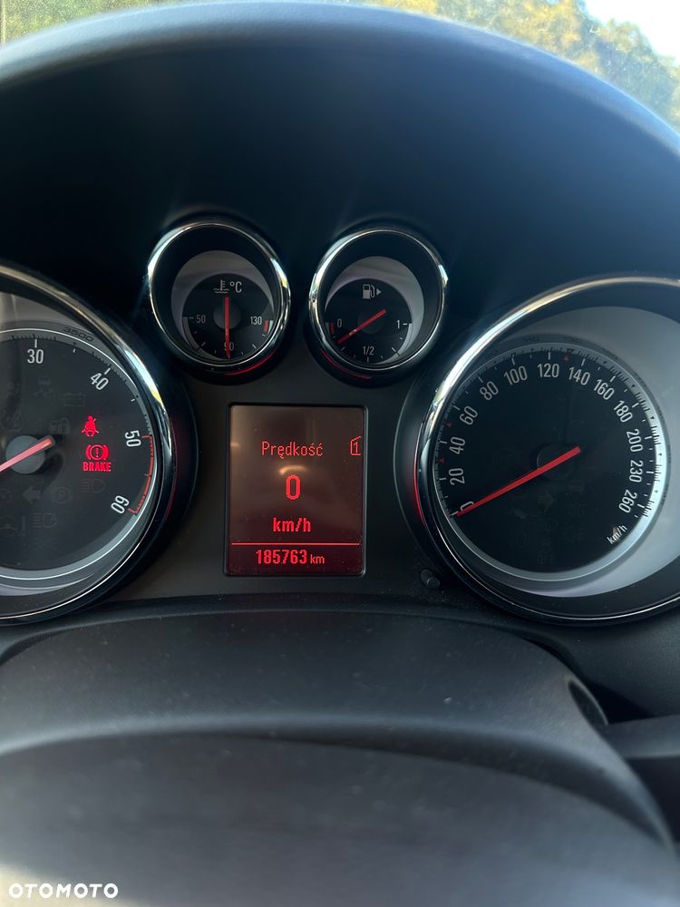 Opel Astra - 16