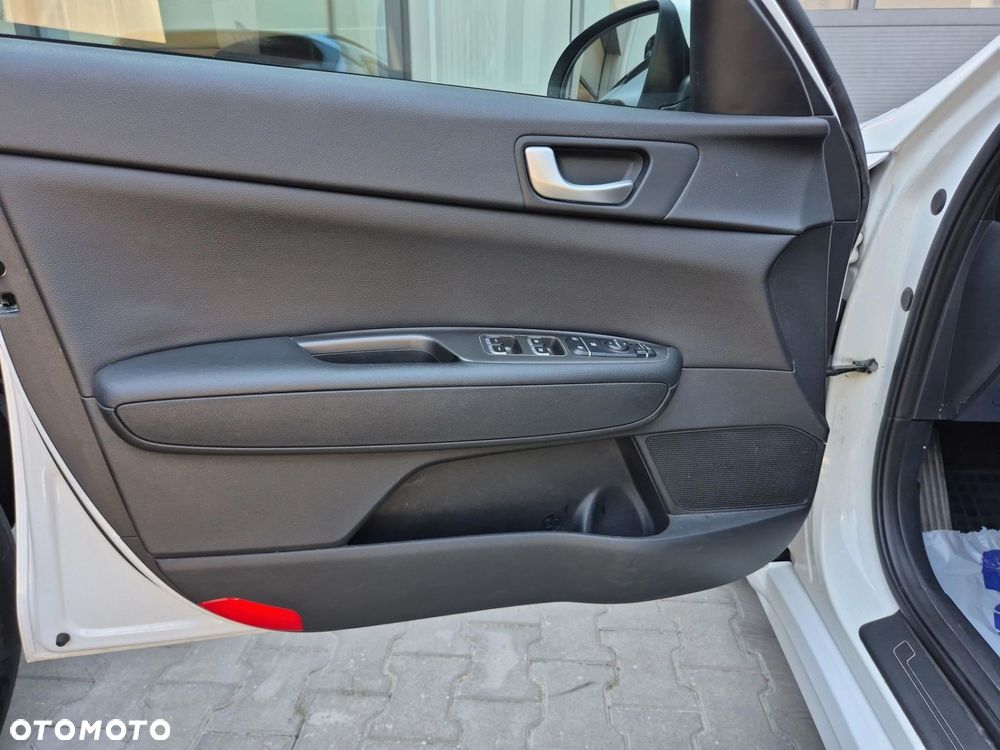 Kia Optima 1.6 T-GDI M DCT - 11