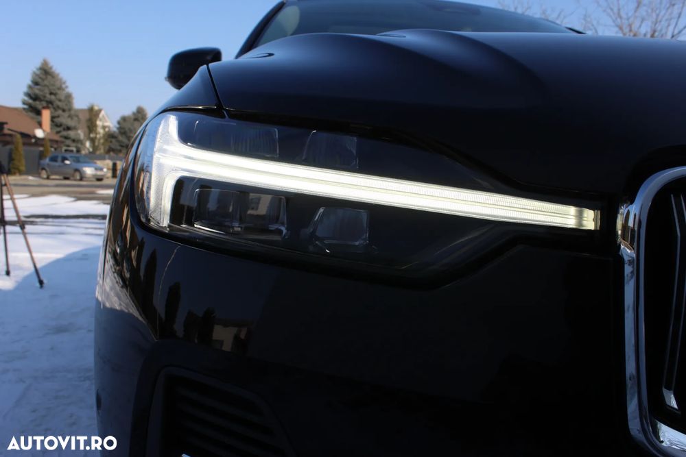 Volvo XC 60 T6 AWD Recharge Geartronic Inscription Expression - 24