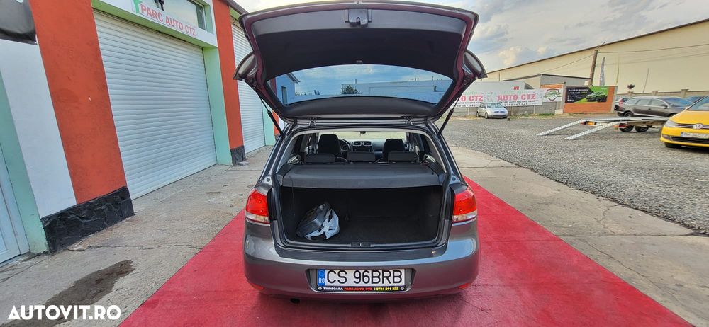 Volkswagen Golf - 9