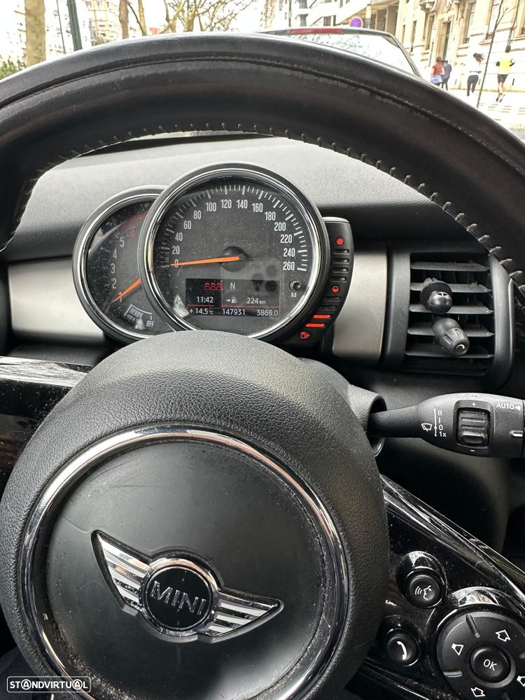 MINI 5 Portas Cooper D - 3