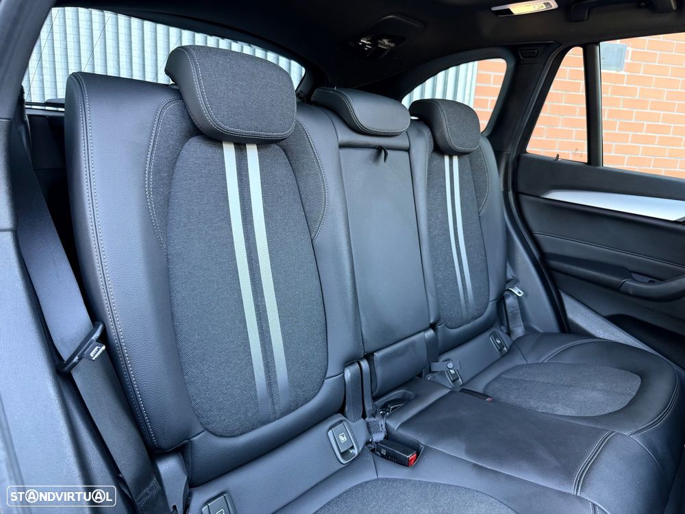 BMW X1 xDrive25e Sport Line - 12