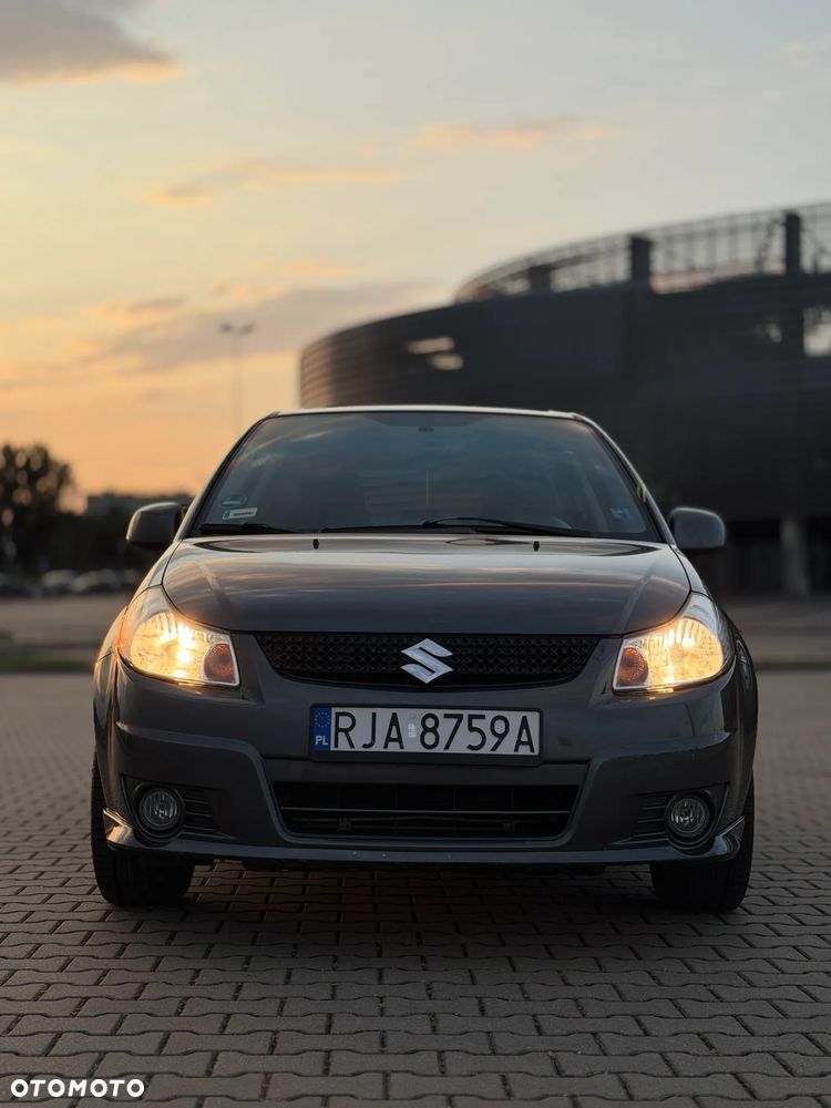 Suzuki SX4 - 25