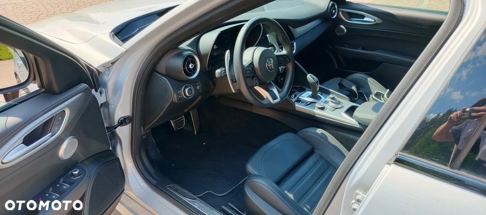 Alfa Romeo Giulia 2.0 Turbo Veloce TI Q4 - 24