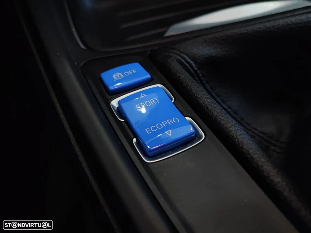 BMW 318 d DPF Touring Edition Sport - 39
