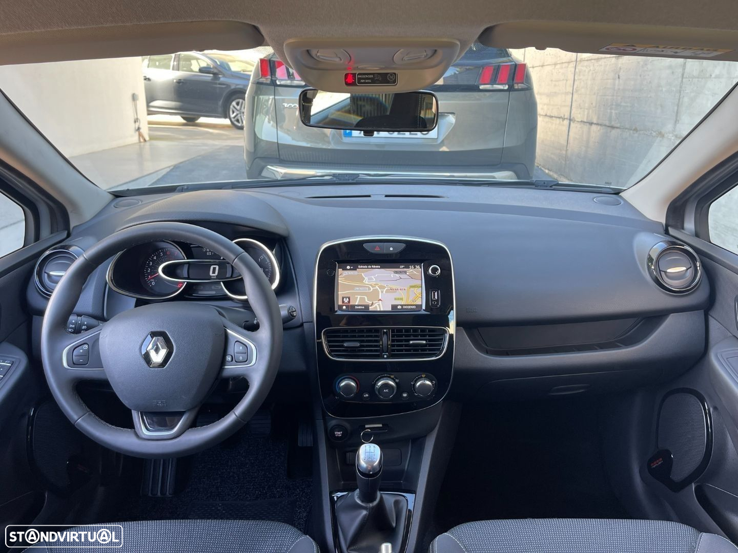 Renault Clio Sport Tourer 1.5 dCi Limited - 11