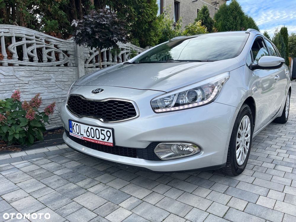 Kia Ceed 1.6 GDI Business Line - 28