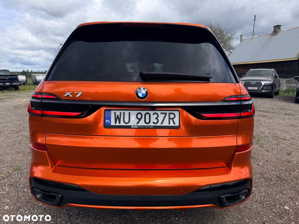 BMW X7 - 12