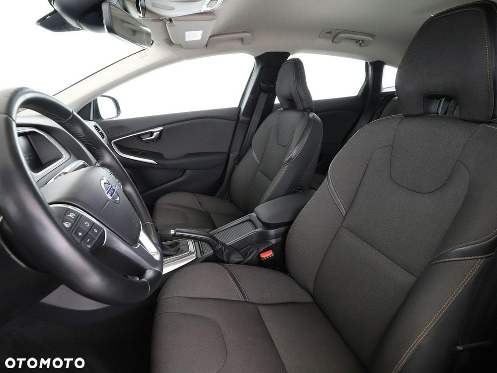 Volvo V40 Cross Country D3 Geartronic Linje You - 14