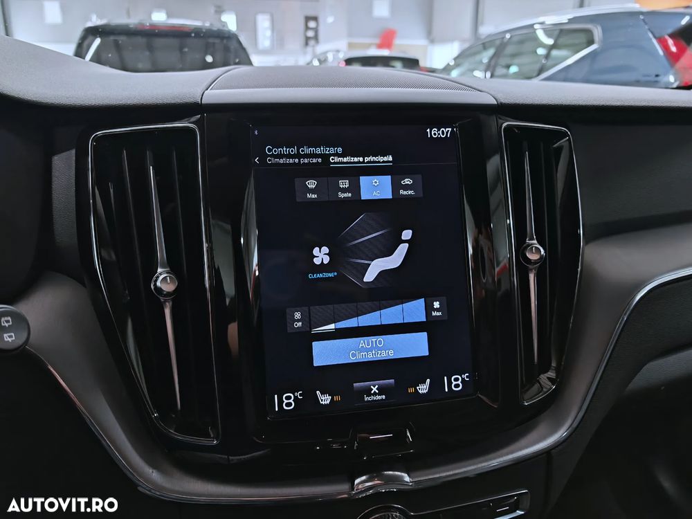 Volvo XC 60 D4 Geartronic Momentum - 22