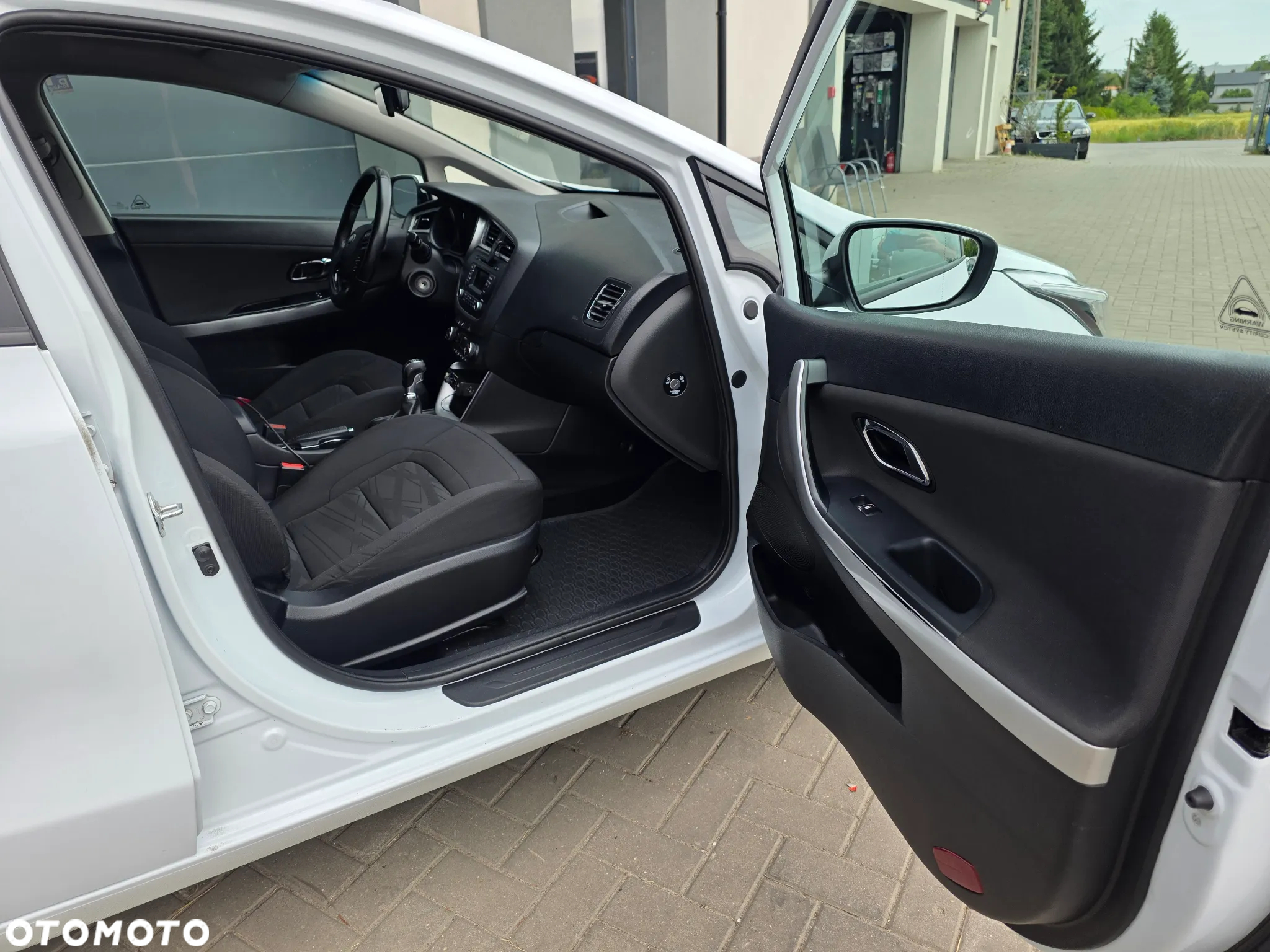 Kia Ceed Cee'd 1.6 CRDi M - 16