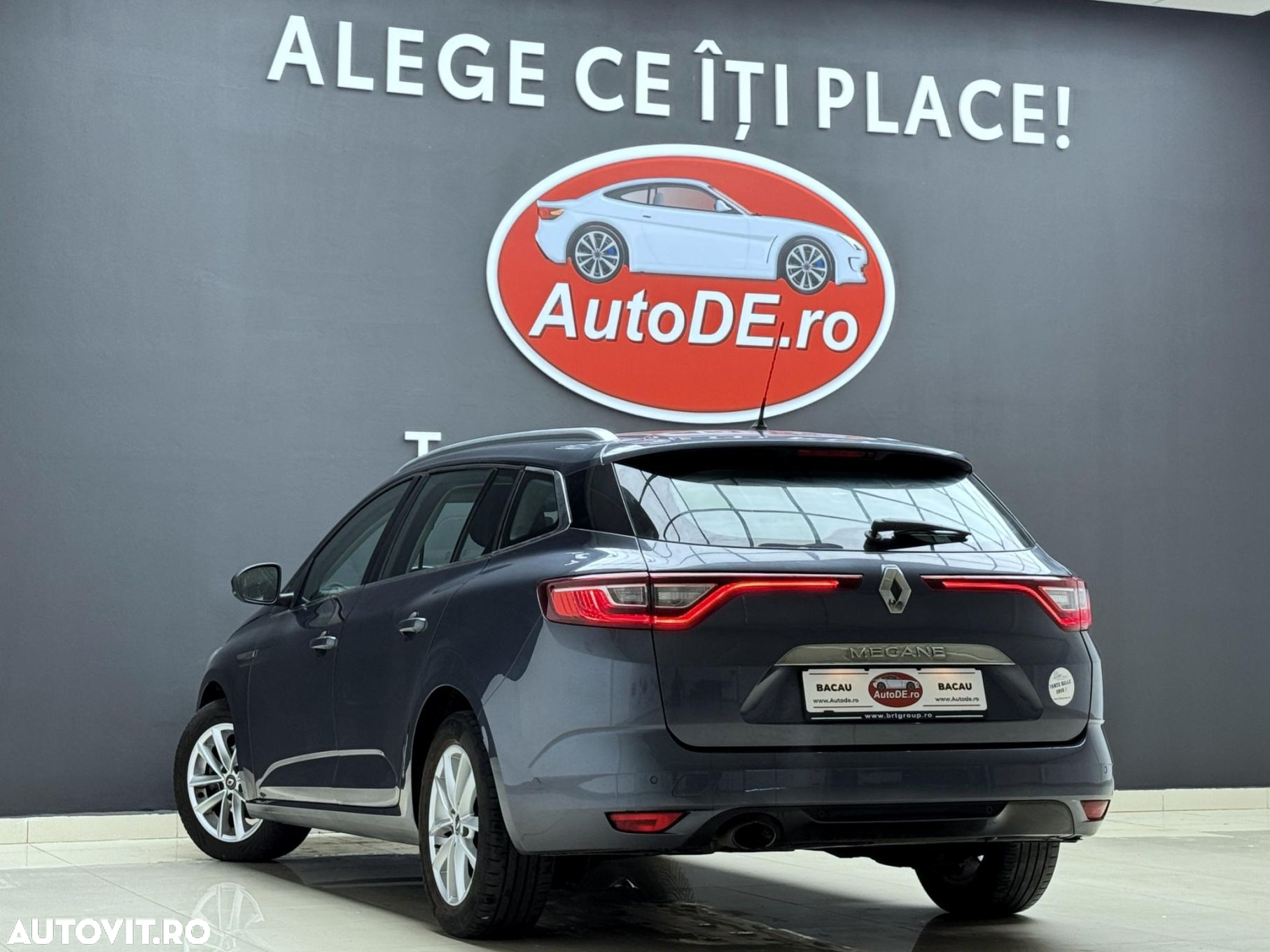 Renault Megane ENERGY TCe 100 INTENS - 3