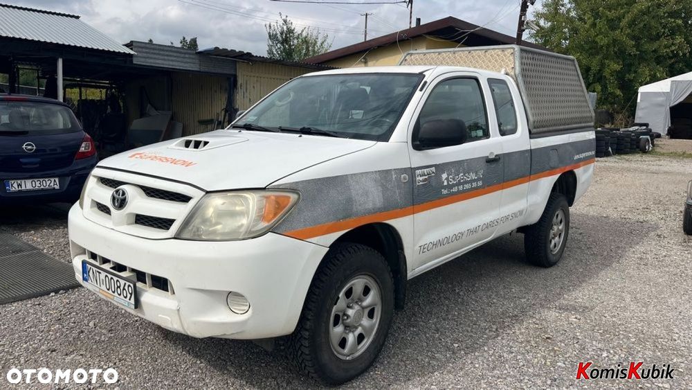 Toyota Hilux - 3