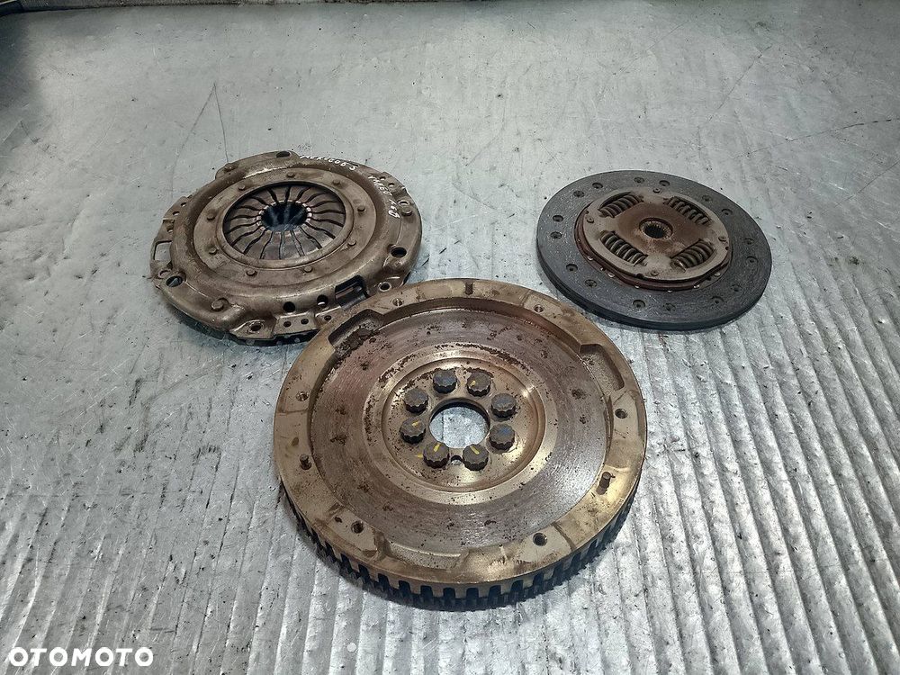 SPRZĘGŁO MERCEDES-BENZ VANEO 1.6 - 1