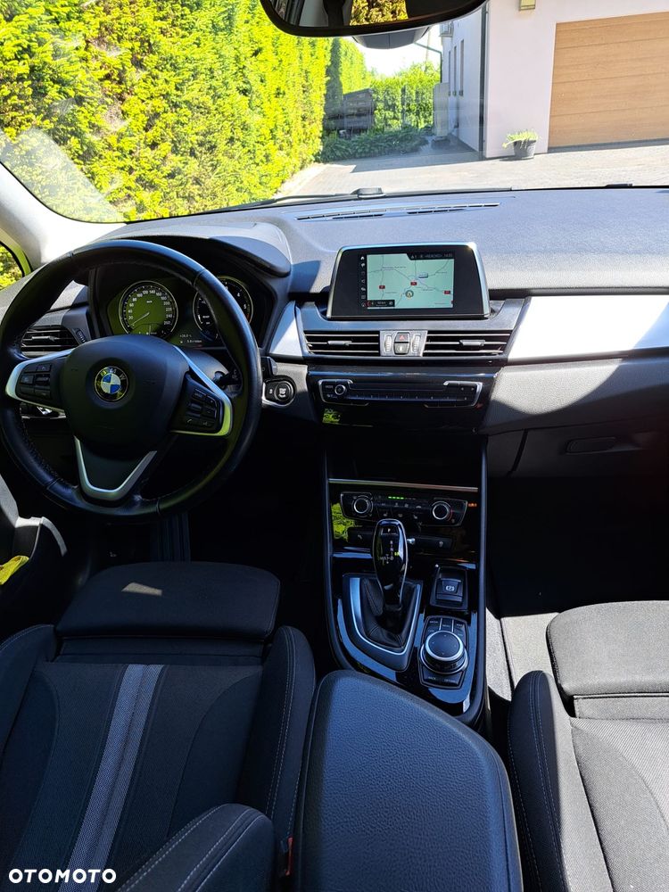 BMW Seria 2 216d GT Sport Line - 7
