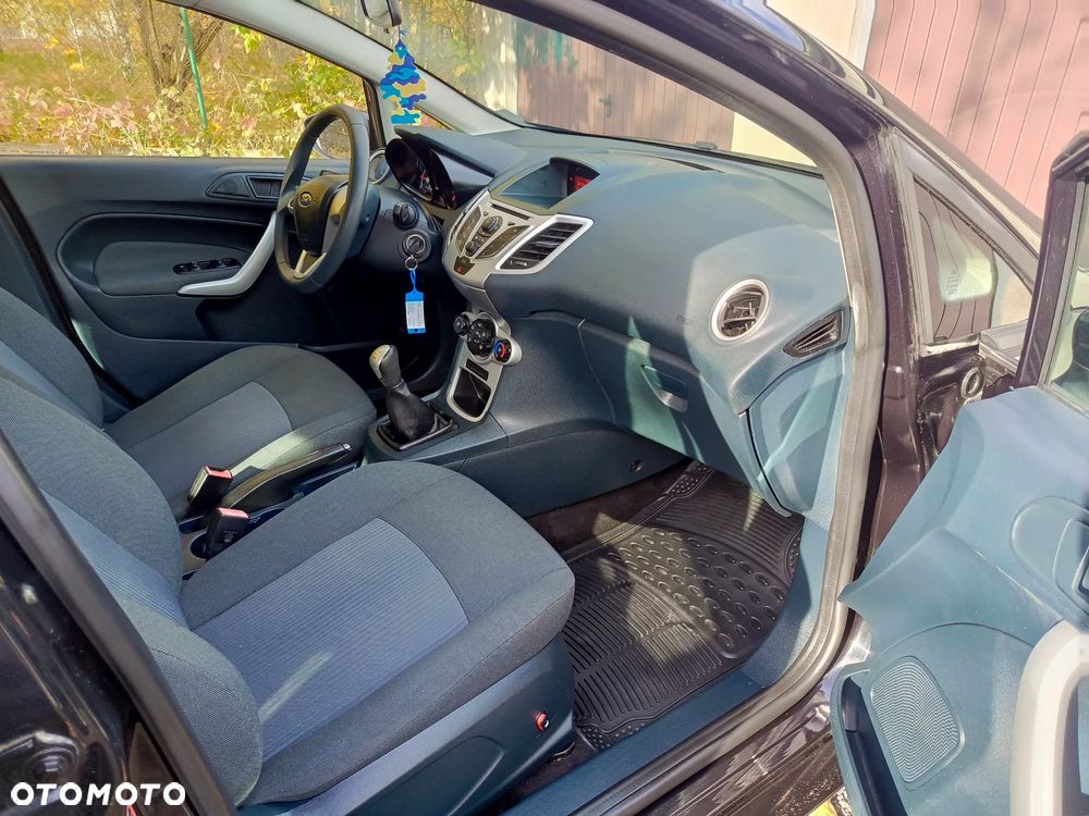 Ford Fiesta 1.25 Trend SVP - 23